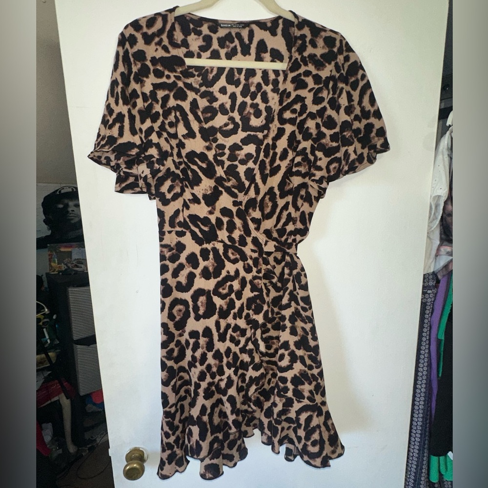 Keyhole dress